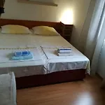 Mama * Cavtat